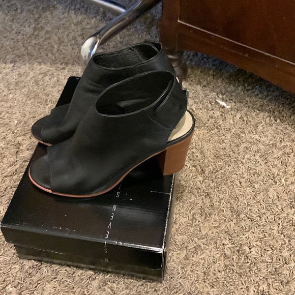 Steven by Steve Madden open toe stacked heel sandal snap strap 8 - Picture 1 of 6